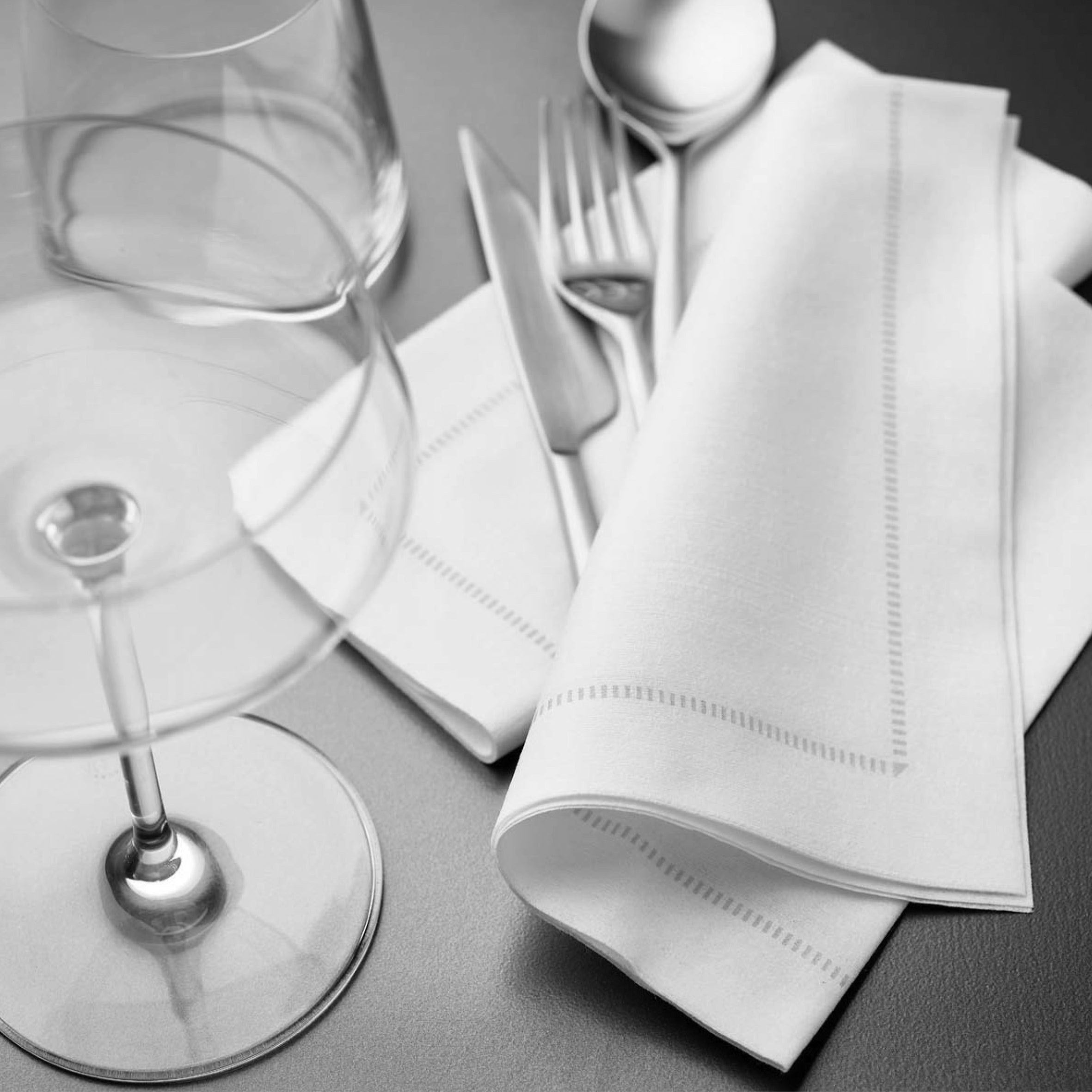 Pack 25 single use napkins 40x40 - BIO BAMBOO® FRAME SILVER